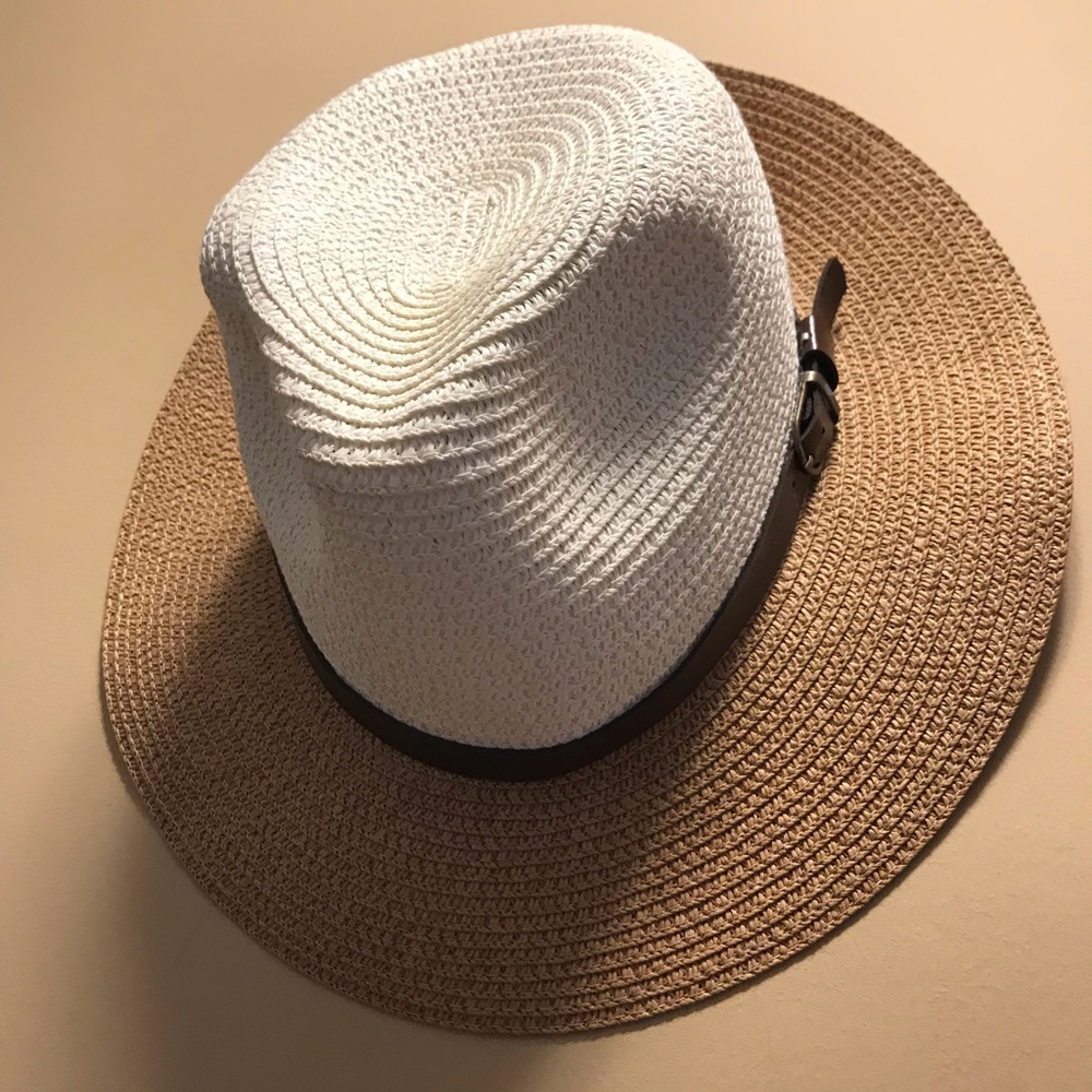 Beach hat
